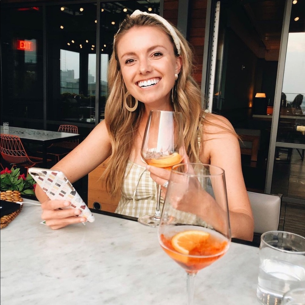 HELP ME CLEAR OUT MY CLOSET ❗️❗️☺️